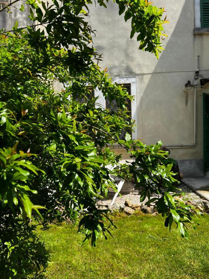 Villa Casale Storico Enzo Castelnuovo del Garda Exterior foto