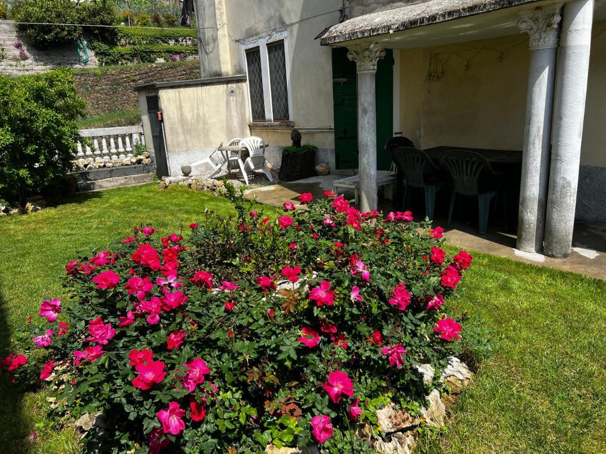 Villa Casale Storico Enzo Castelnuovo del Garda Exterior foto